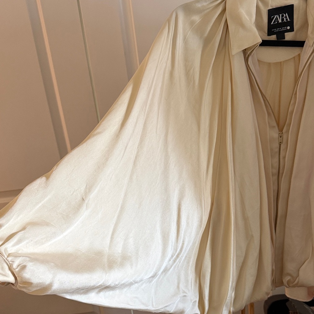 Zara Cream Bomber Jacket - Picture 3 of 4